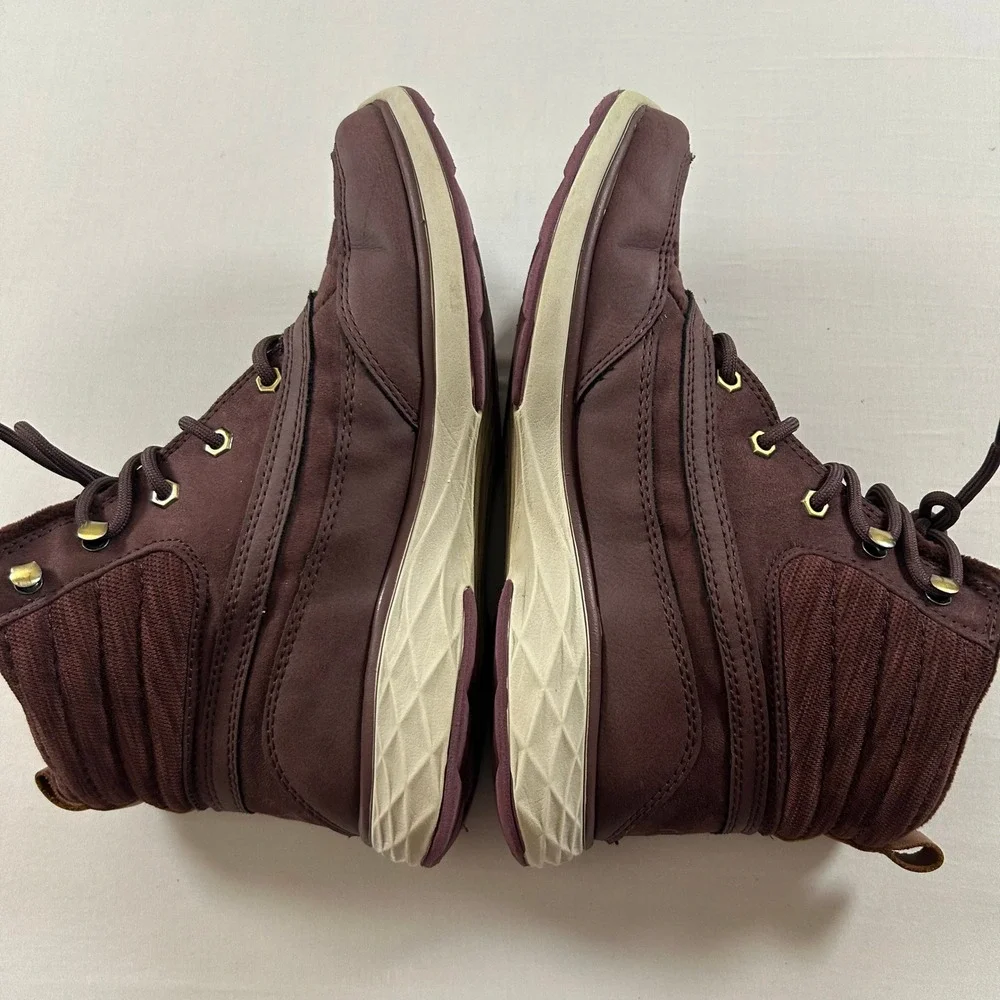 Ryka Winter Boots Women 8.5 Burgundy Quilted Lace Up Cold Weather Ankle Boots